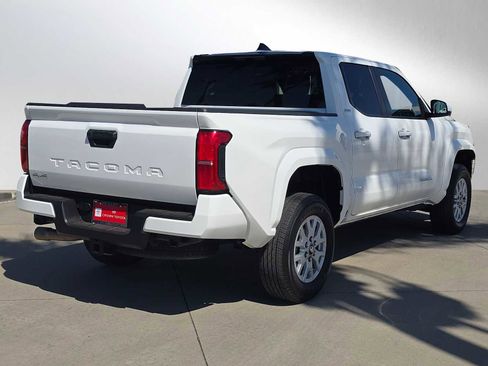 Certified 2025 Toyota Tacoma SR5 image 3