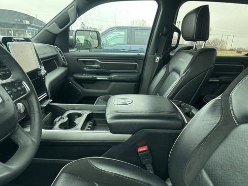 Used 2025 RAM 1500 Laramie image 5