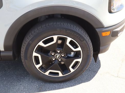 Used 2024 Ford Bronco Sport Outer Banks w/ Tech Package AWD/4WD image 10