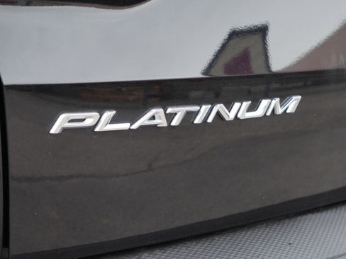 Certified 2025 Ford Escape Platinum AWD/4WD image 10