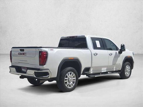 Used 2024 GMC Sierra 2500 SLT w/ SLT Premium Package AWD/4WD image 5