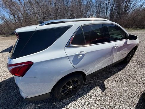 Used 2019 Chevrolet Equinox LT FWD image 5