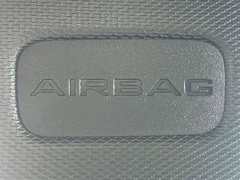 New 2025 Jeep Grand Cherokee L Laredo image 27