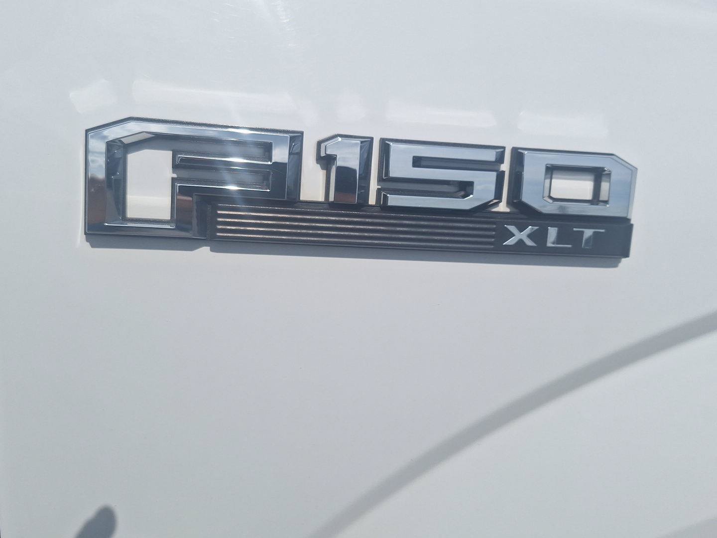 Used 2018 Ford F150 XLT w/ Equipment Group 302A Luxury AWD/4WD image 5