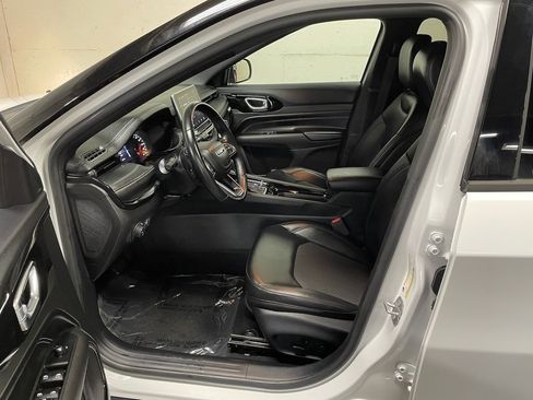 Used 2022 Jeep Compass Altitude w/ Convenience Group image 3