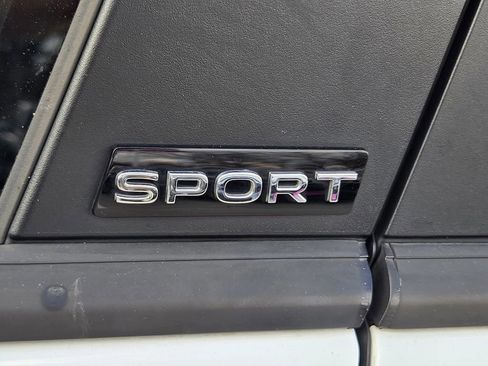 Used 2023 Volkswagen Jetta Sport image 11