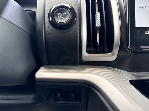 Used 2025 Ford Expedition Active RWD image 28