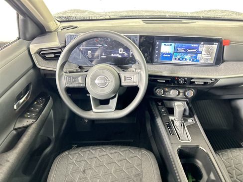 New 2025 Nissan Kicks SV w/ Charging Package AWD/4WD image 42