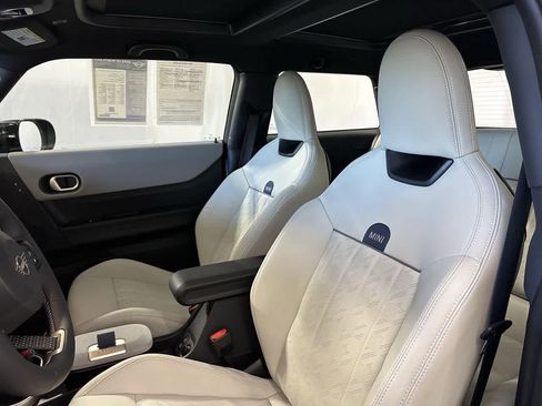 Certified 2025 MINI Cooper S image 10