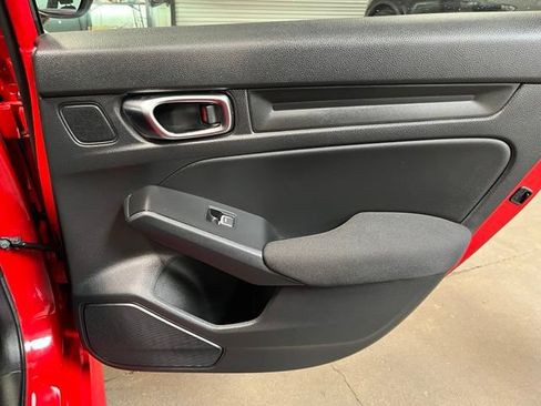 Used 2025 Honda Civic Sport image 13