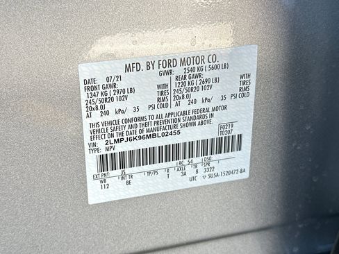 Certified 2021 Lincoln Nautilus Reserve image 29