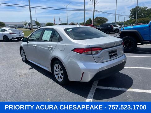 Used 2024 Toyota Corolla LE FWD image 3