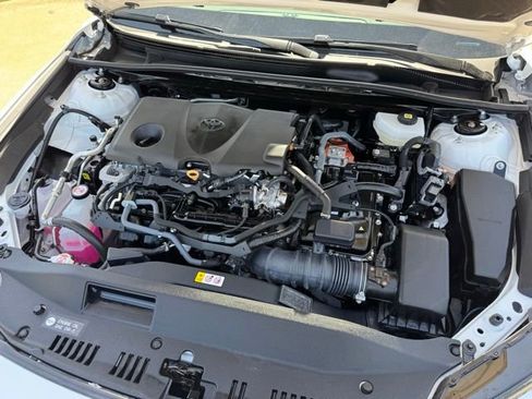 Used 2025 Toyota Camry LE image 27