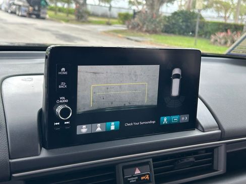 Used 2023 Honda Pilot EX-L image 23