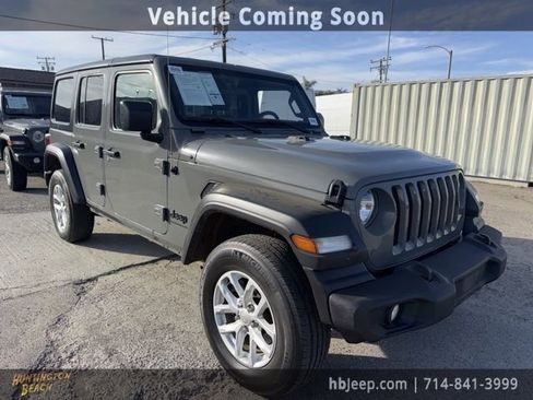 Used 2023 Jeep Wrangler Sport S image 3