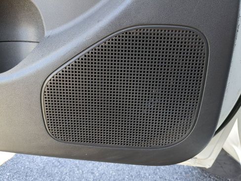 Used 2016 Nissan Frontier PRO-4X w/ Pro-4x Luxury Package image 19