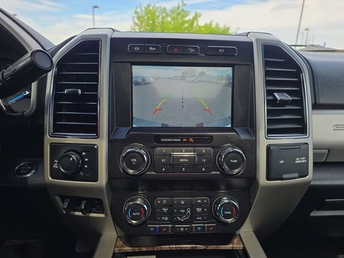 Used 2019 Ford F350 Lariat w/ Lariat Ultimate Package AWD/4WD image 19