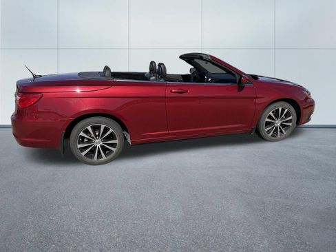Used 2013 Chrysler 200 S FWD image 15