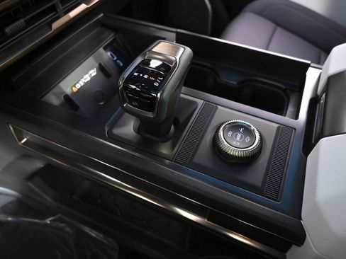 Used 2024 GMC Hummer EV 3X w/ Omega Edition image 32