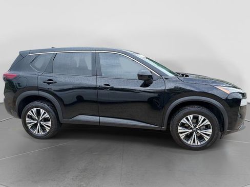 Used 2023 Nissan Rogue SV AWD/4WD image 2