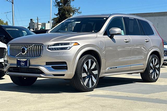 Certified 2024 Volvo XC90 T8 Ultimate w/ Protection Package Premier AWD/4WD image 7