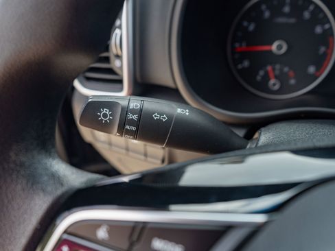 Used 2020 Kia Sportage LX FWD image 13