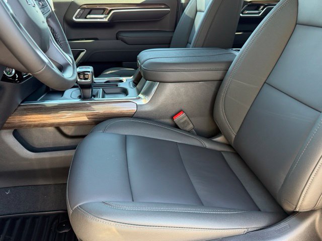 New 2026 Chevrolet Silverado 1500 RST w/ Convenience Package II AWD/4WD image 13
