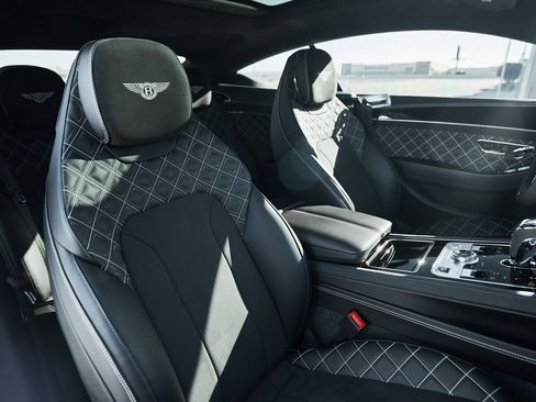 Used 2023 Bentley Continental GT Speed image 35