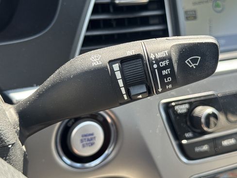 Used 2015 Hyundai Sonata Limited w/ Option Group 06 image 17