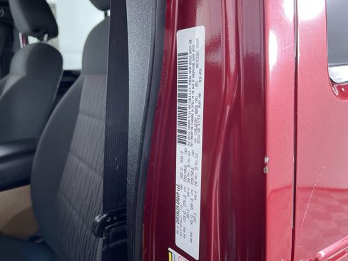 Used 2012 Jeep Wrangler Unlimited Sahara w/ Connectivity Group image 12