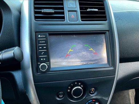 Used 2019 Nissan Versa SV image 24