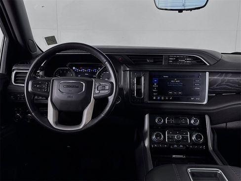 Used 2021 GMC Yukon Denali image 14