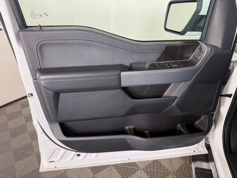 Used 2022 Ford F150 Lariat w/ FX4 Off-Road Package AWD/4WD image 13