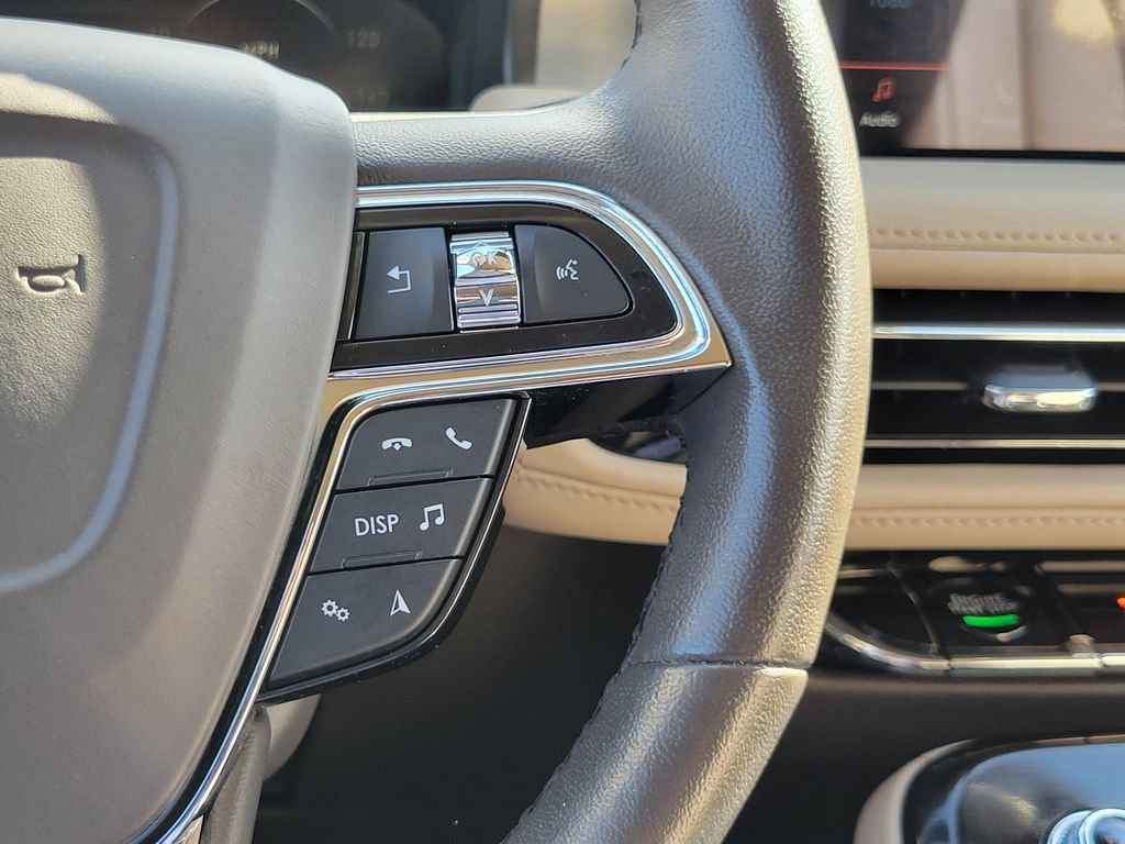 Used 2022 Lincoln Nautilus AWD w/ Premium Package image 15