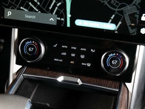 Used 2023 Land Rover Range Rover SE image 17