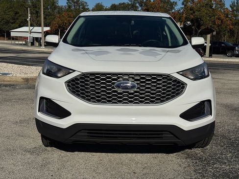 Used 2024 Ford Edge SEL image 2