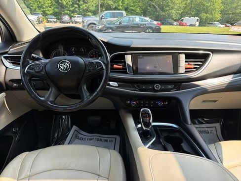 Used 2019 Buick Enclave Essence AWD/4WD image 13
