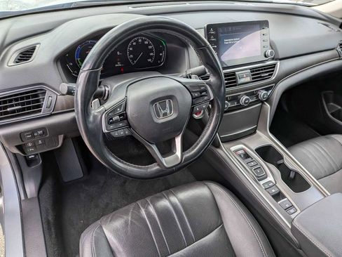 Certified 2021 Honda Accord EX-L image 2