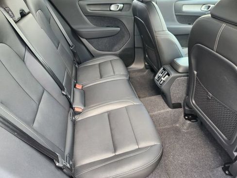 Certified 2025 Volvo XC60 B5 Core AWD/4WD image 31
