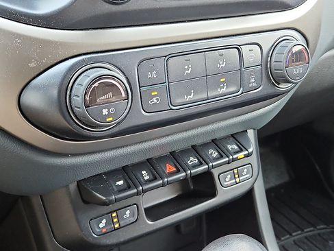 Certified 2022 Chevrolet Colorado Z71 image 15