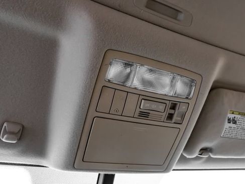 Used 2013 Toyota Venza XLE w/ XLE Premium Pkg FWD image 31