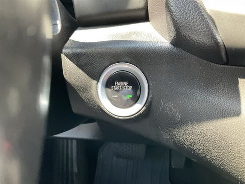 Used 2018 GMC Terrain SLE AWD/4WD image 25