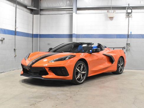 Used 2021 Chevrolet Corvette Stingray Premium Conv w/ Z51 Performance Package RWD image 24