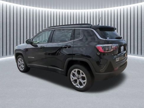 New 2026 Jeep Compass Latitude AWD/4WD image 12