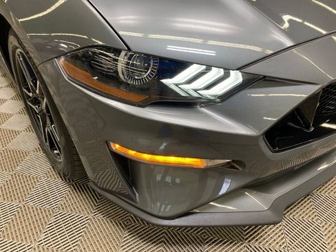 Used 2022 Ford Mustang GT Premium image 3