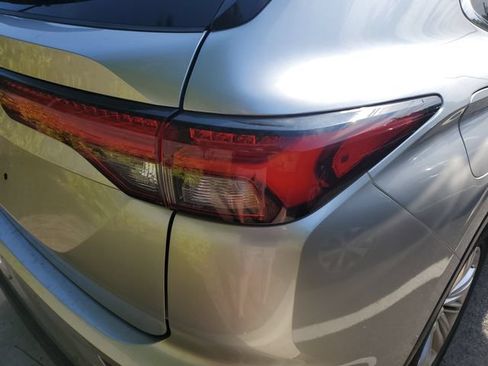 Used 2022 Mitsubishi Outlander ES FWD image 5