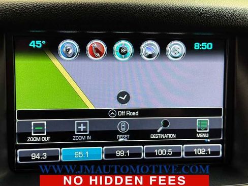 Used 2017 GMC Yukon XL SLT w/ Open Road Package image 29