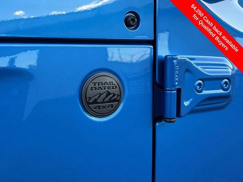 New 2025 Jeep Gladiator Sport image 28