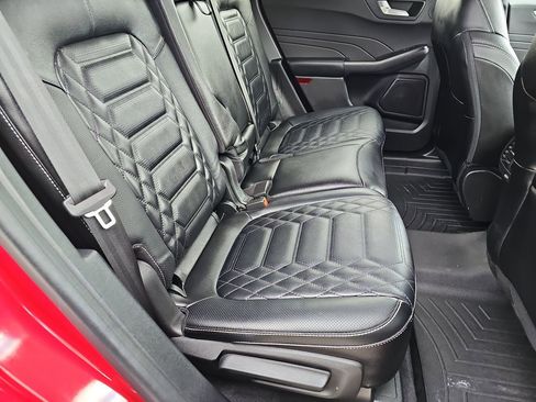 Used 2023 Ford Escape SE w/ PHEV Premium Package FWD image 18
