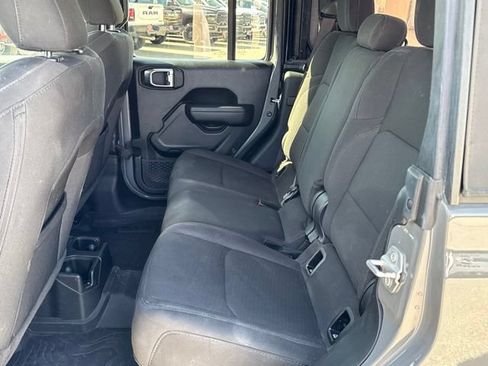Certified 2023 Jeep Gladiator Sport AWD/4WD image 21